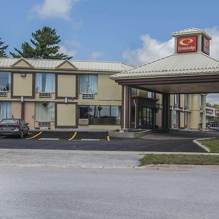 Econo Lodge Orillia Eksteriør bilde