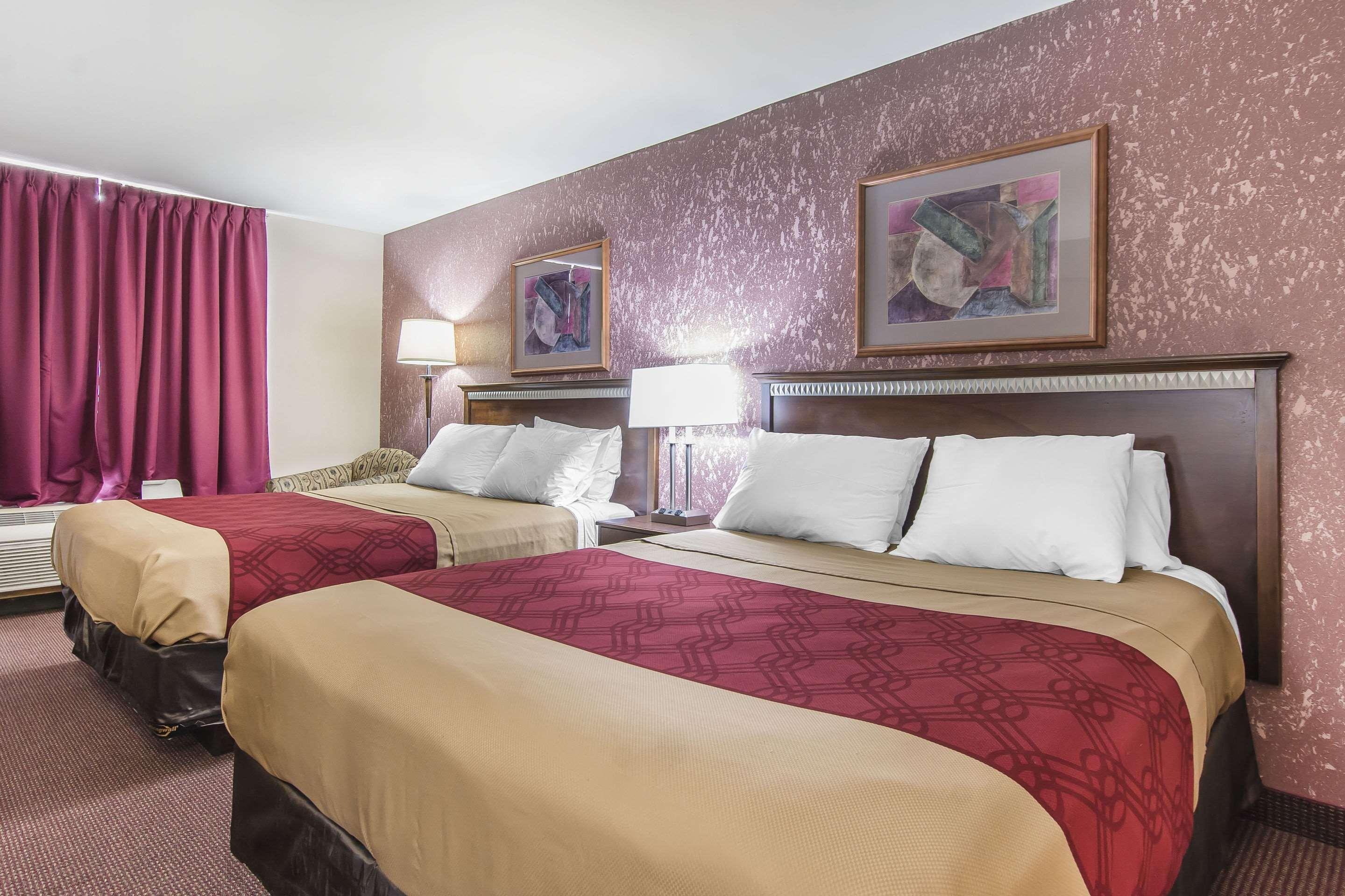 Econo Lodge Orillia Eksteriør bilde