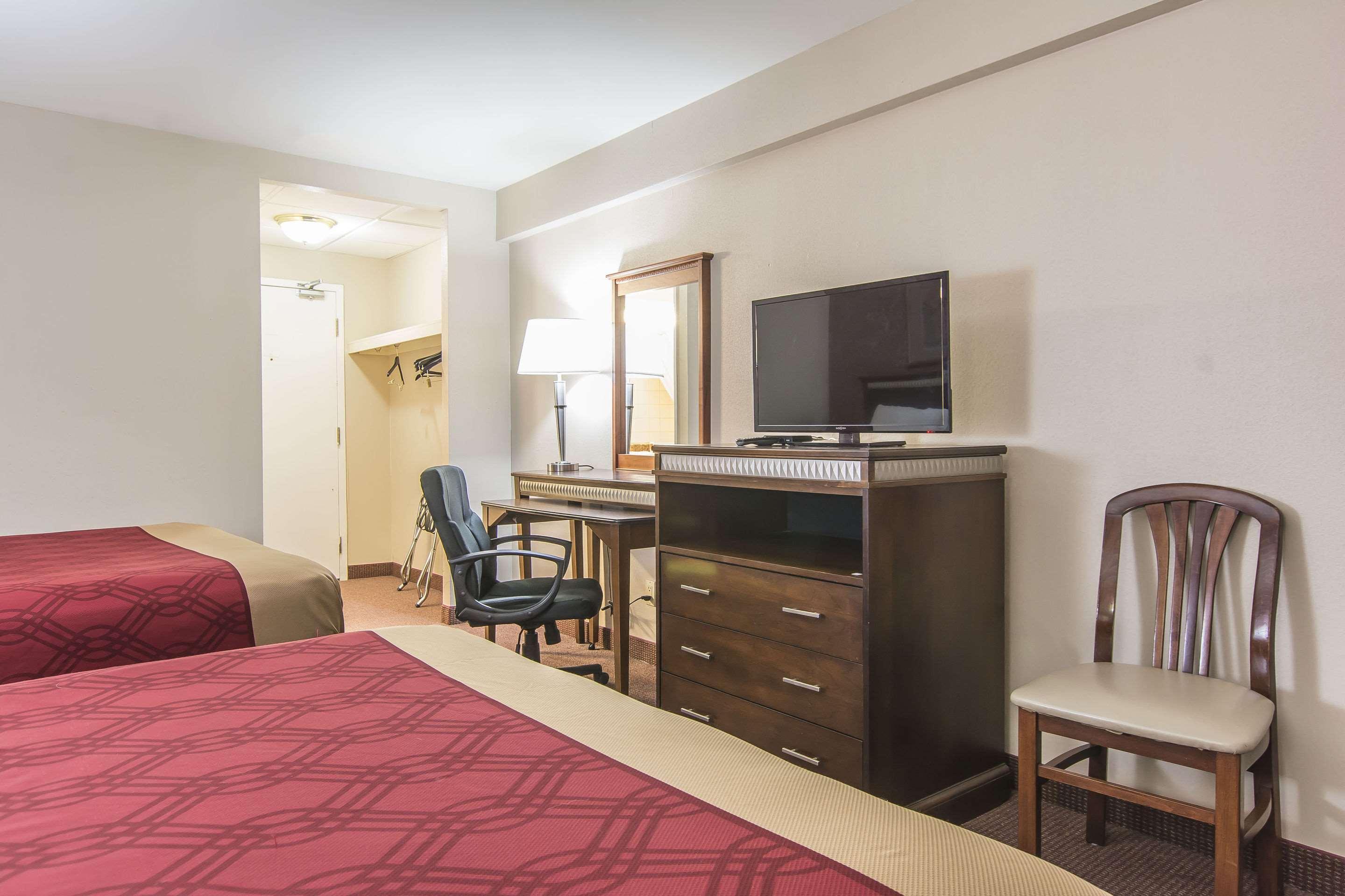 Econo Lodge Orillia Eksteriør bilde