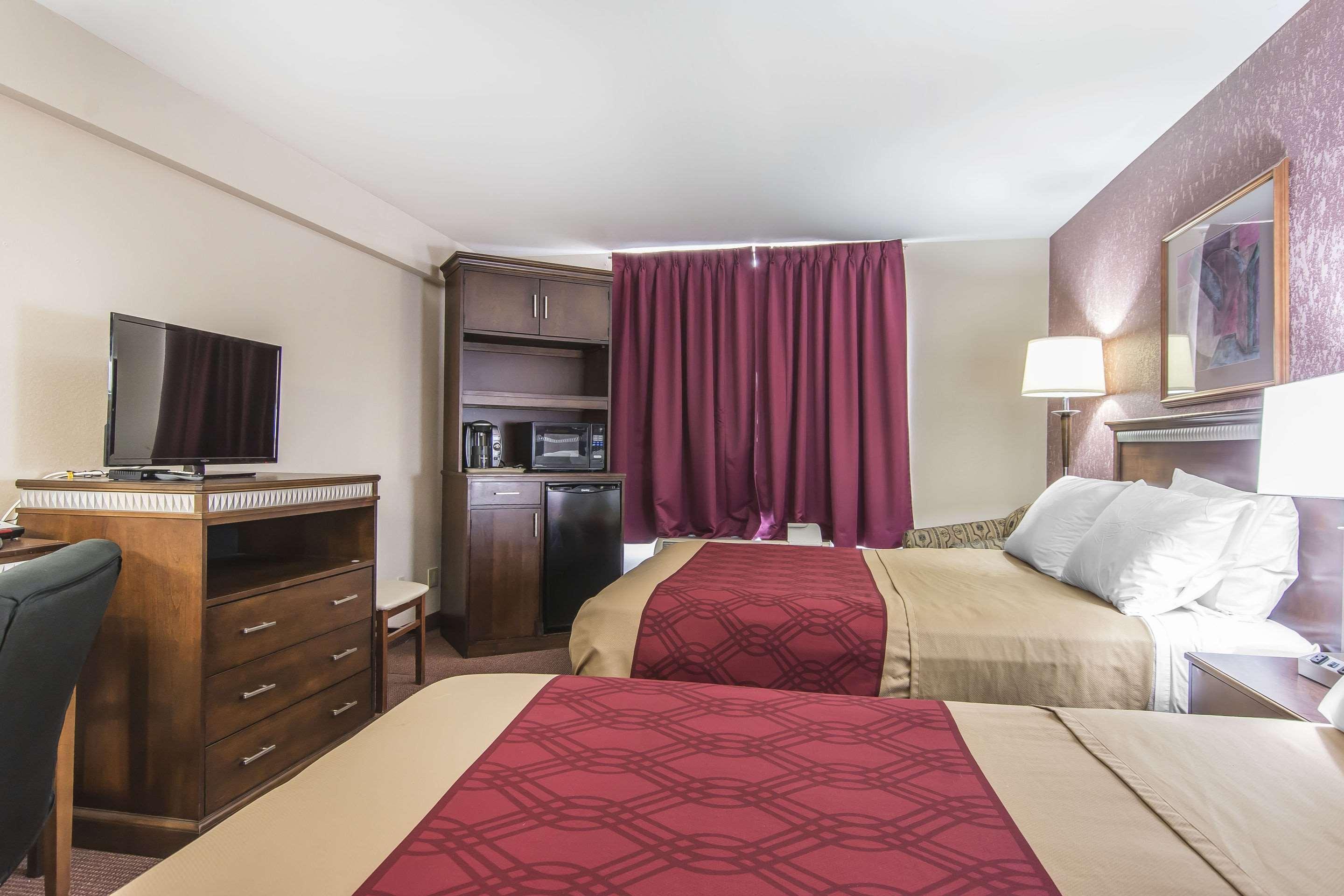 Econo Lodge Orillia Eksteriør bilde