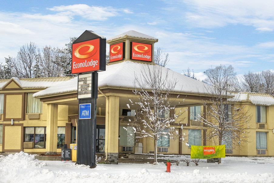 Econo Lodge Orillia Eksteriør bilde