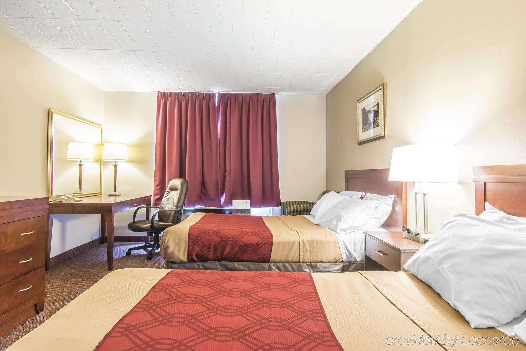 Econo Lodge Orillia Eksteriør bilde