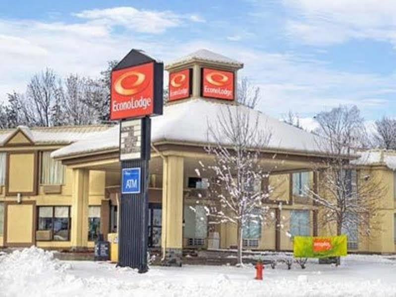 Econo Lodge Orillia Eksteriør bilde